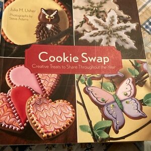 Cookie swap creative treats to share throughout the year book